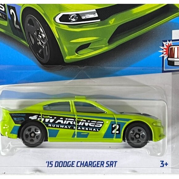 Hot Wheels Dodge Charger SRT HW First Response 2024 Green 1:64 Diecast - Picture 3 of 7